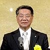 ＜主催者挨拶＞ 
関修委　
会長　柴内　靖　氏